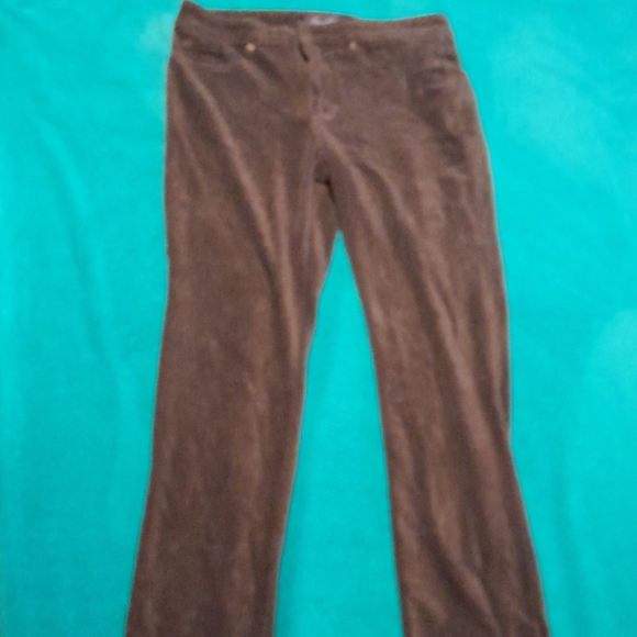 Gloria Vanderbilt Women's Chocolate Straight Leg Jeans - Picture 1 of 6